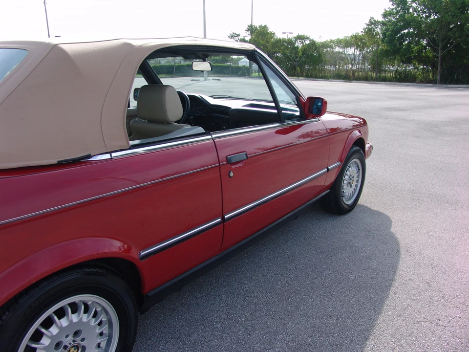 1987 BMW E30 3 Series - Image 13 of 31