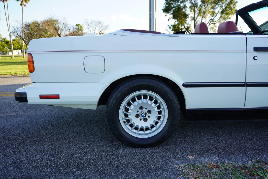 1987 BMW E30 3 Series - Image 26 of 31