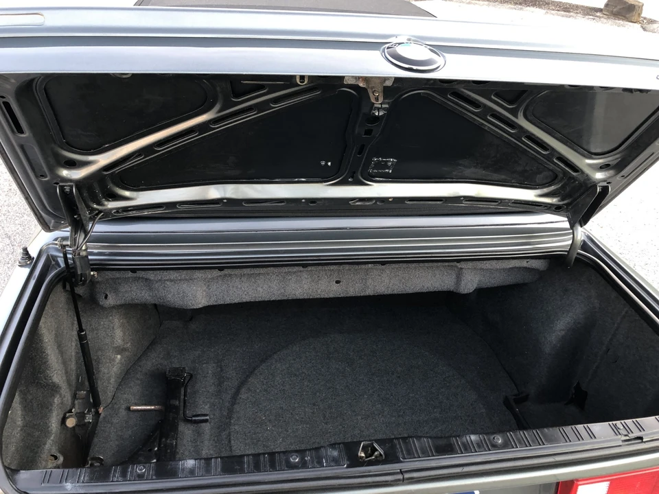 1987 BMW E30 3 Series - Image 23 of 31