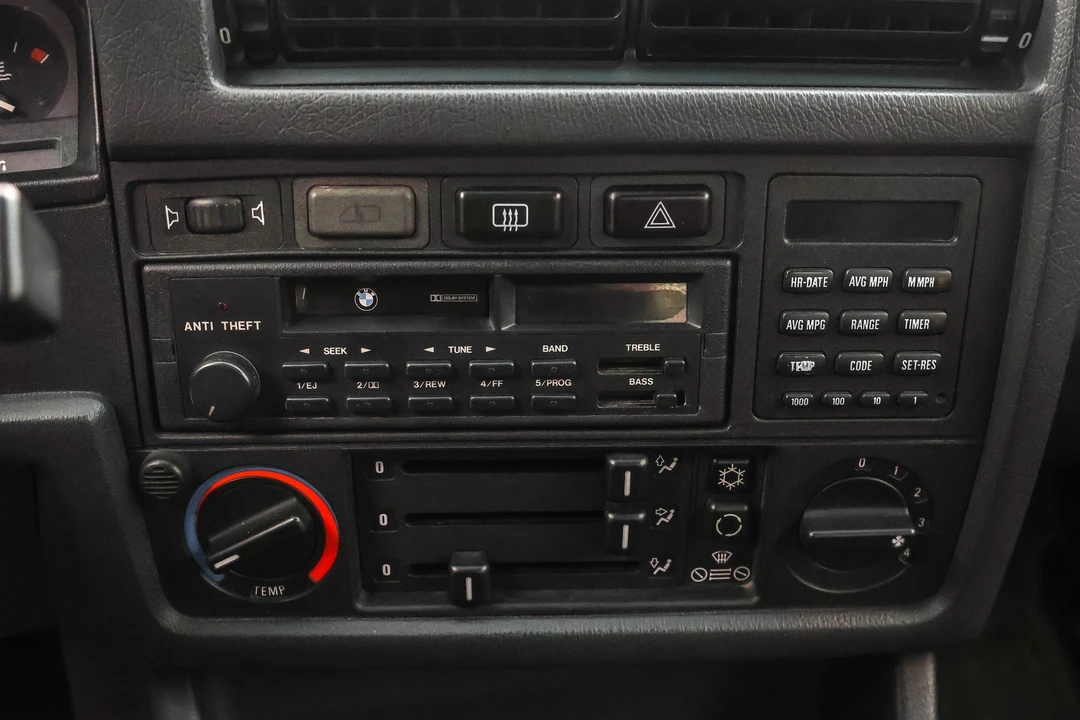 1987 BMW E30 3 Series - Image 26 of 31
