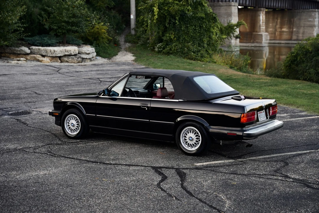 1987 BMW E30 3 Series - Image 7 of 31