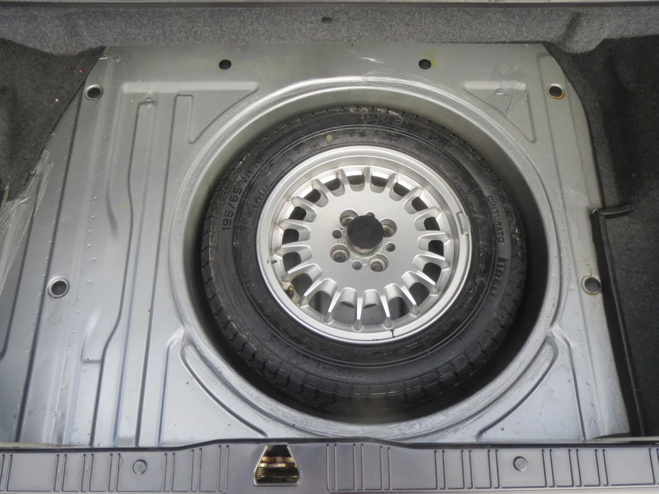 1987 BMW E30 3 Series - Image 26 of 31