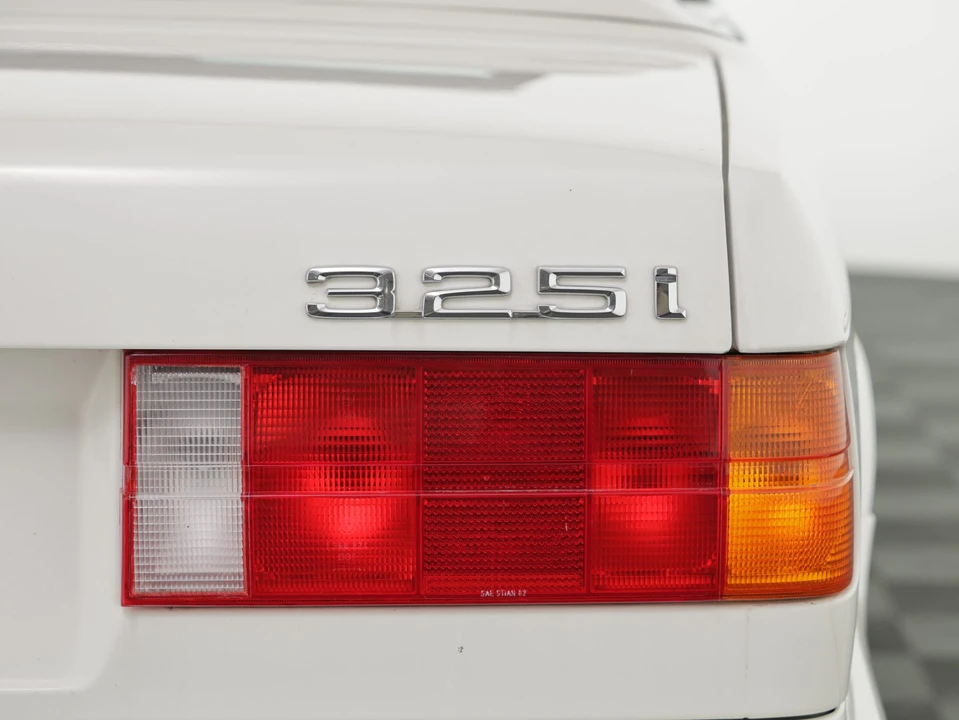 1987 BMW E30 3 Series - Image 24 of 31