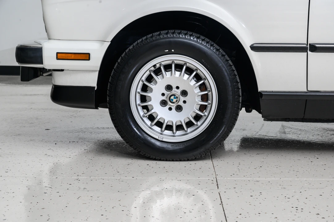1987 BMW E30 3 Series - Image 26 of 31