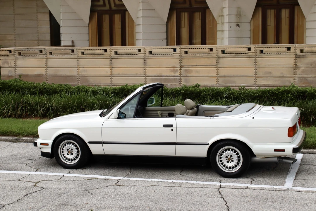 1987 BMW E30 3 Series - Image 17 of 31