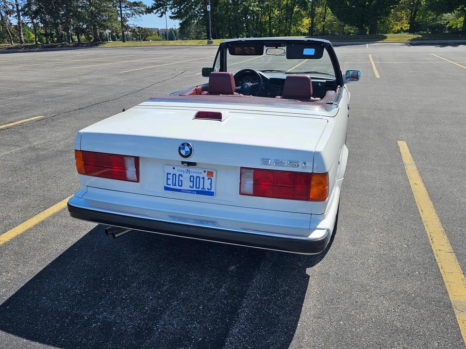 1987 BMW E30 3 Series - Image 13 of 31