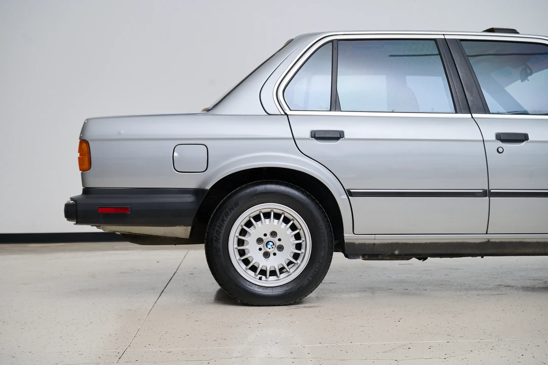 1987 BMW E30 3 Series - Image 17 of 31