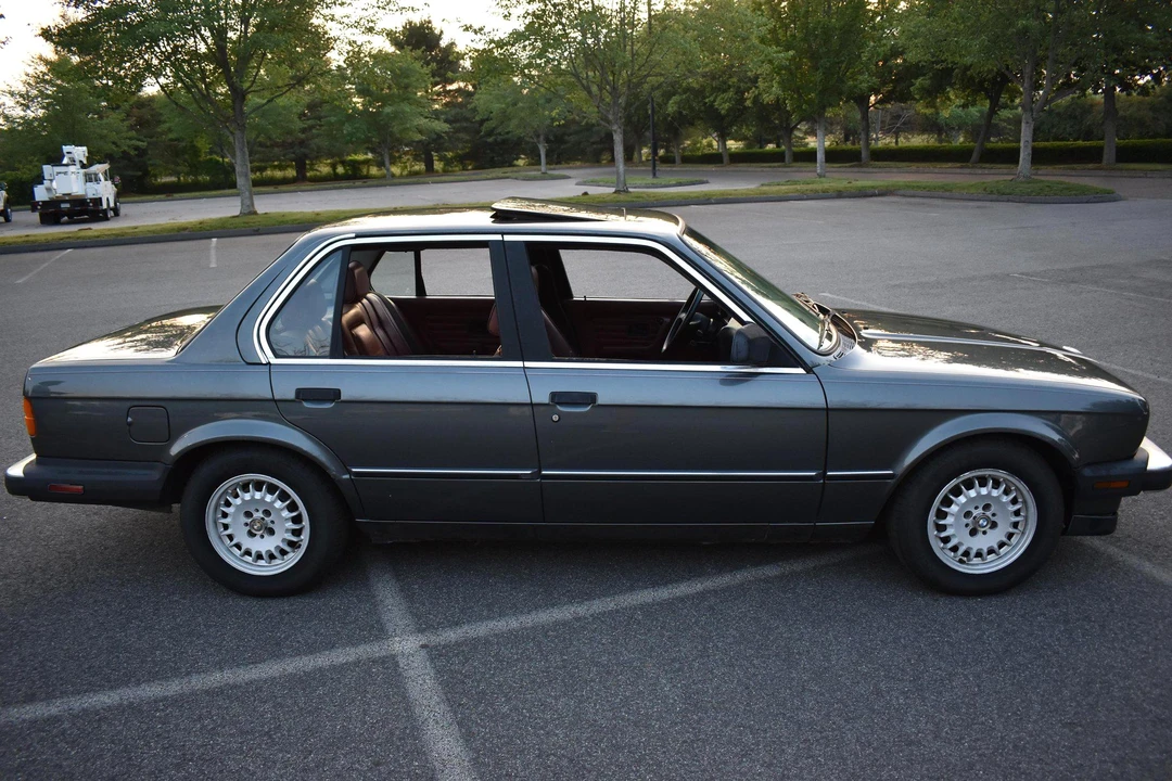 1987 BMW E30 3 Series - Image 3 of 5