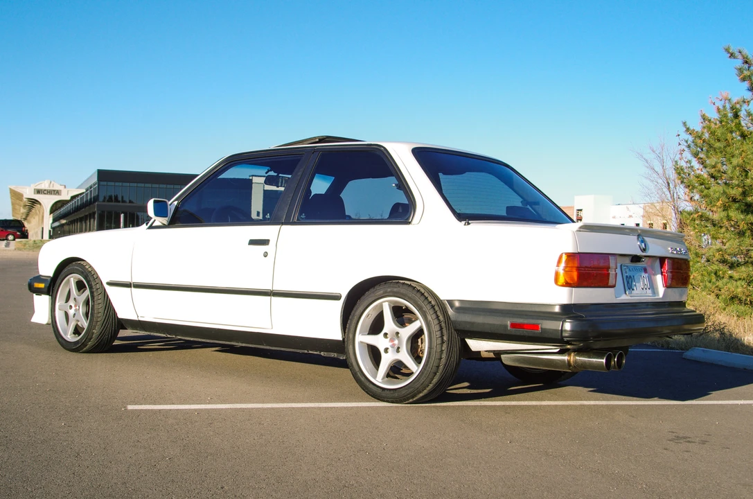 1987 BMW E30 3 Series - Image 16 of 31