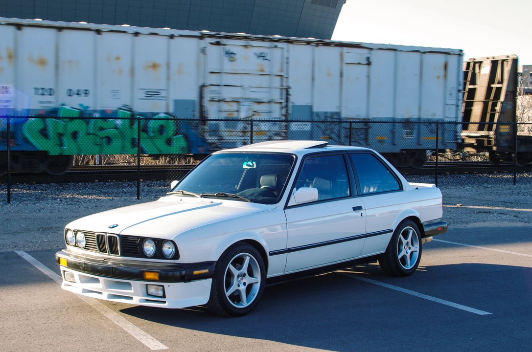 1987 BMW E30 3 Series - Image 11 of 31