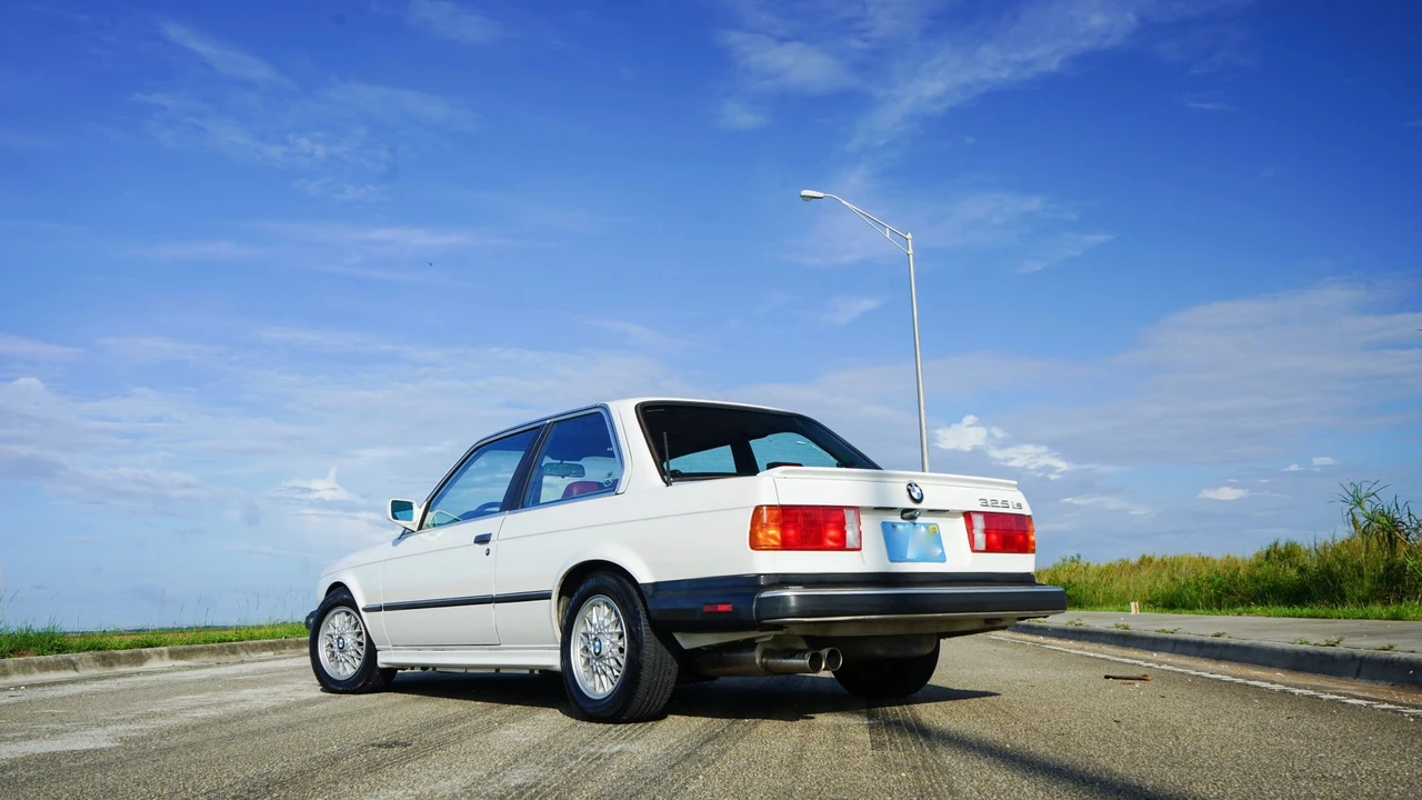 1987 BMW E30 3 Series - Image 8 of 31
