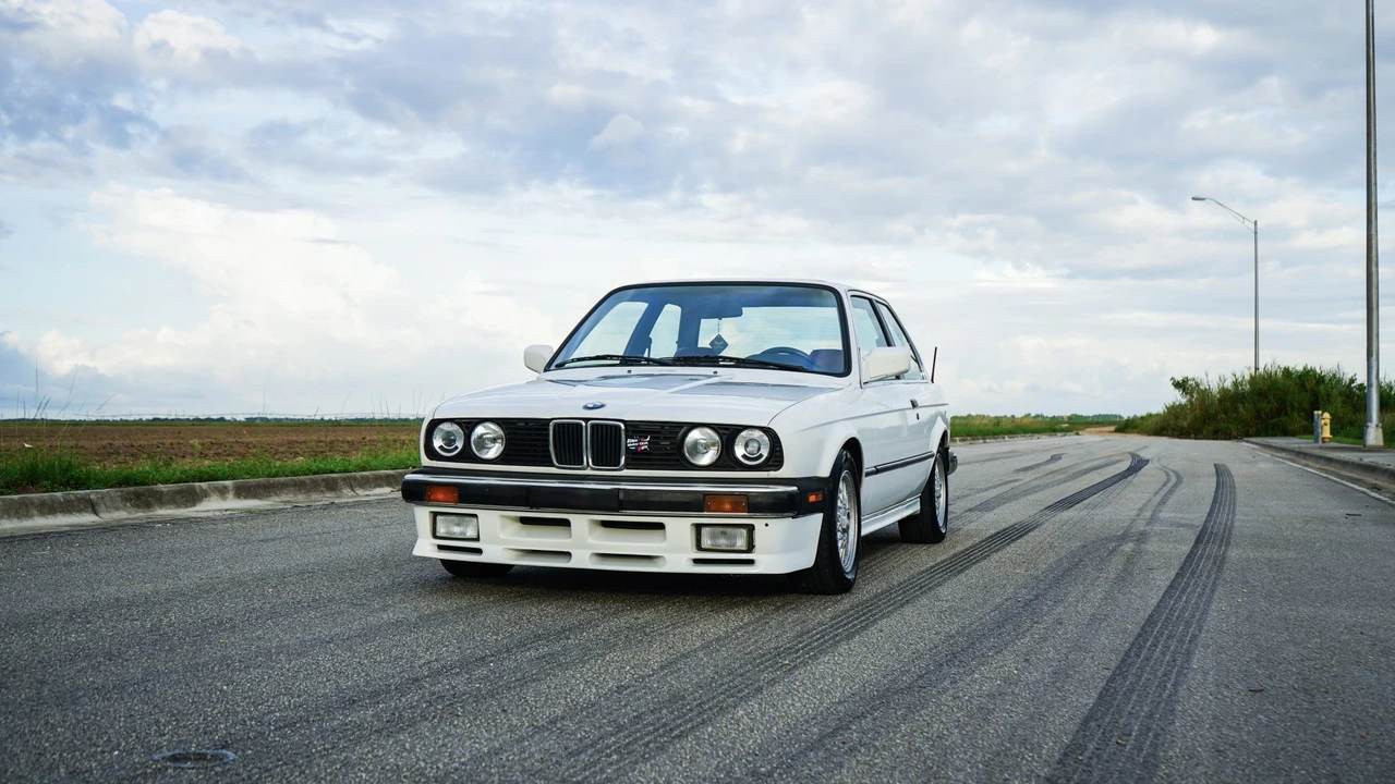 1987 BMW E30 3 Series - Image 2 of 31