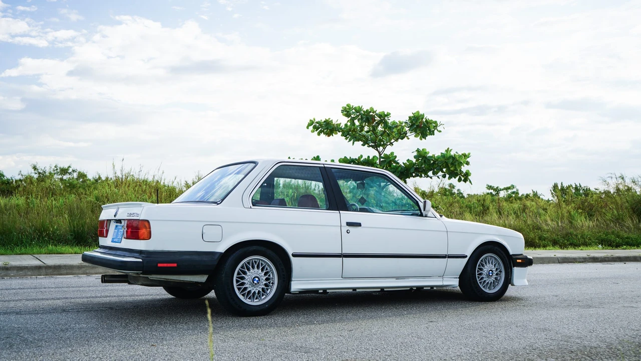 1987 BMW E30 3 Series - Image 14 of 31