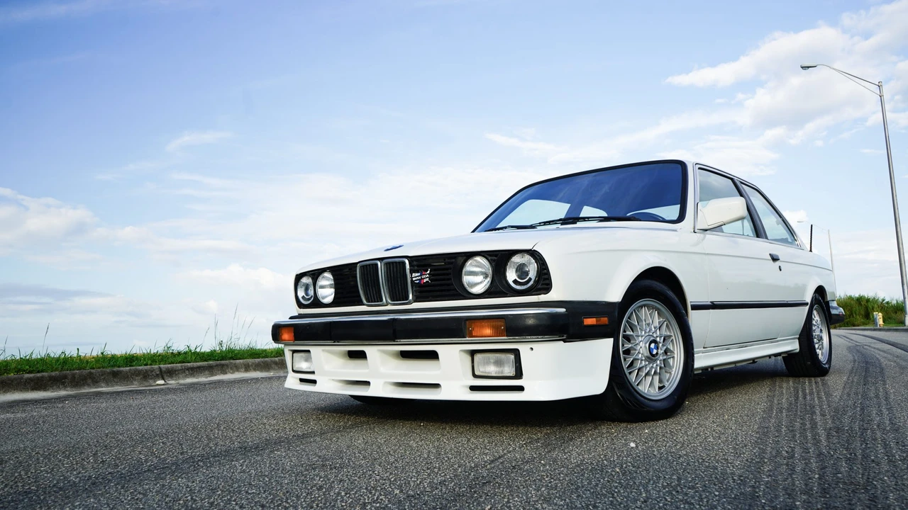 1987 BMW E30 3 Series - Image 3 of 31