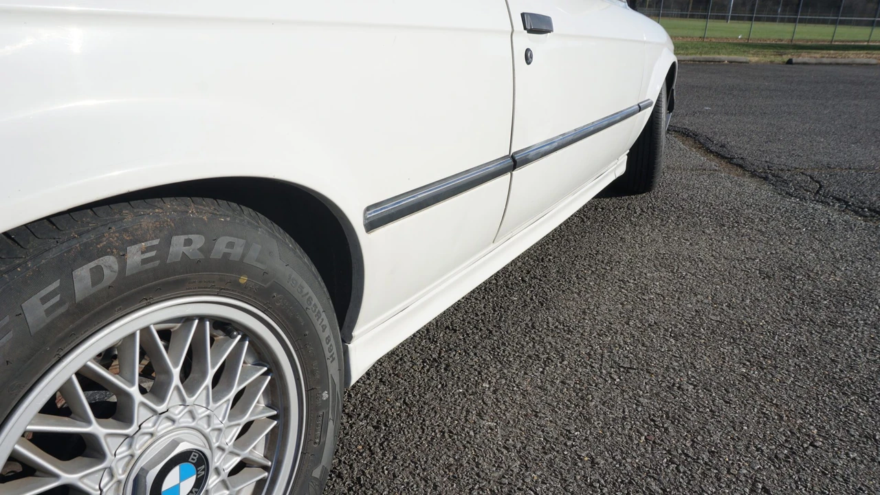 1987 BMW E30 3 Series - Image 16 of 31