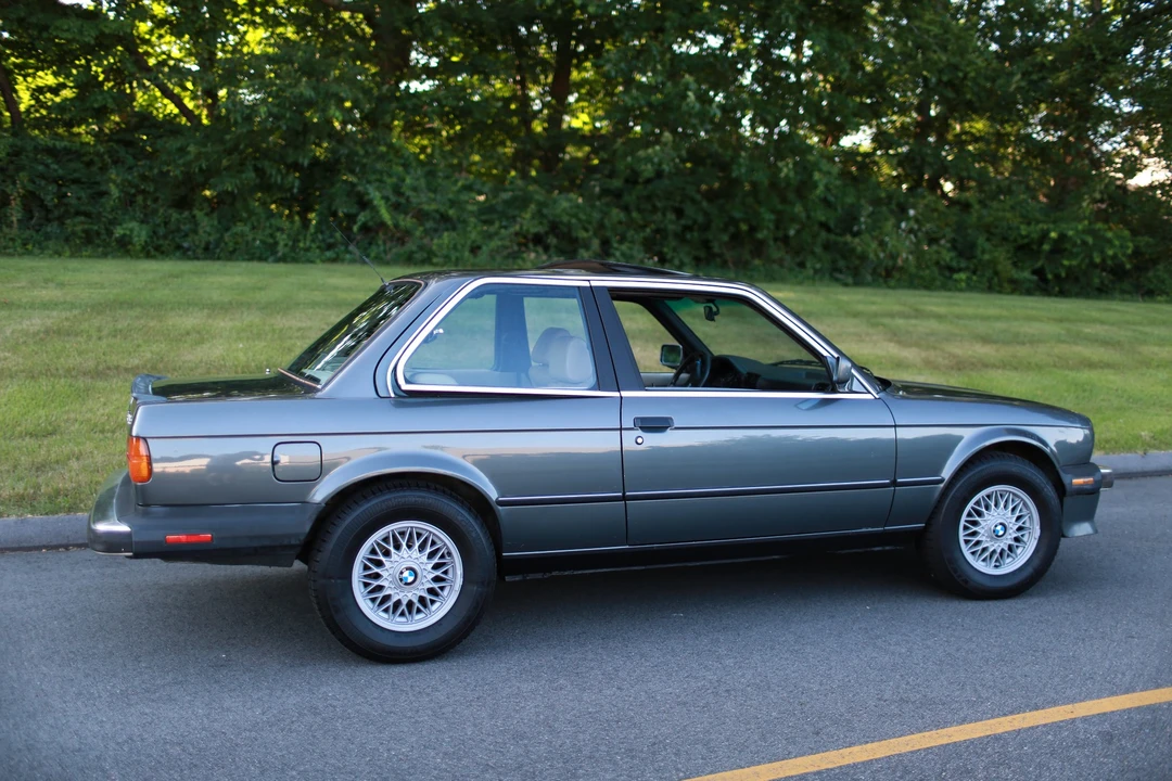 1987 BMW E30 3 Series - Image 9 of 31