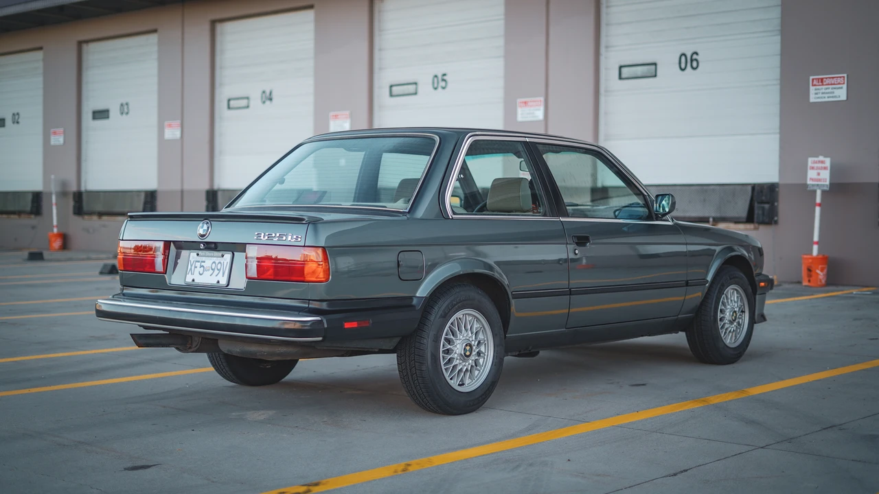 1987 BMW E30 3 Series - Image 16 of 31
