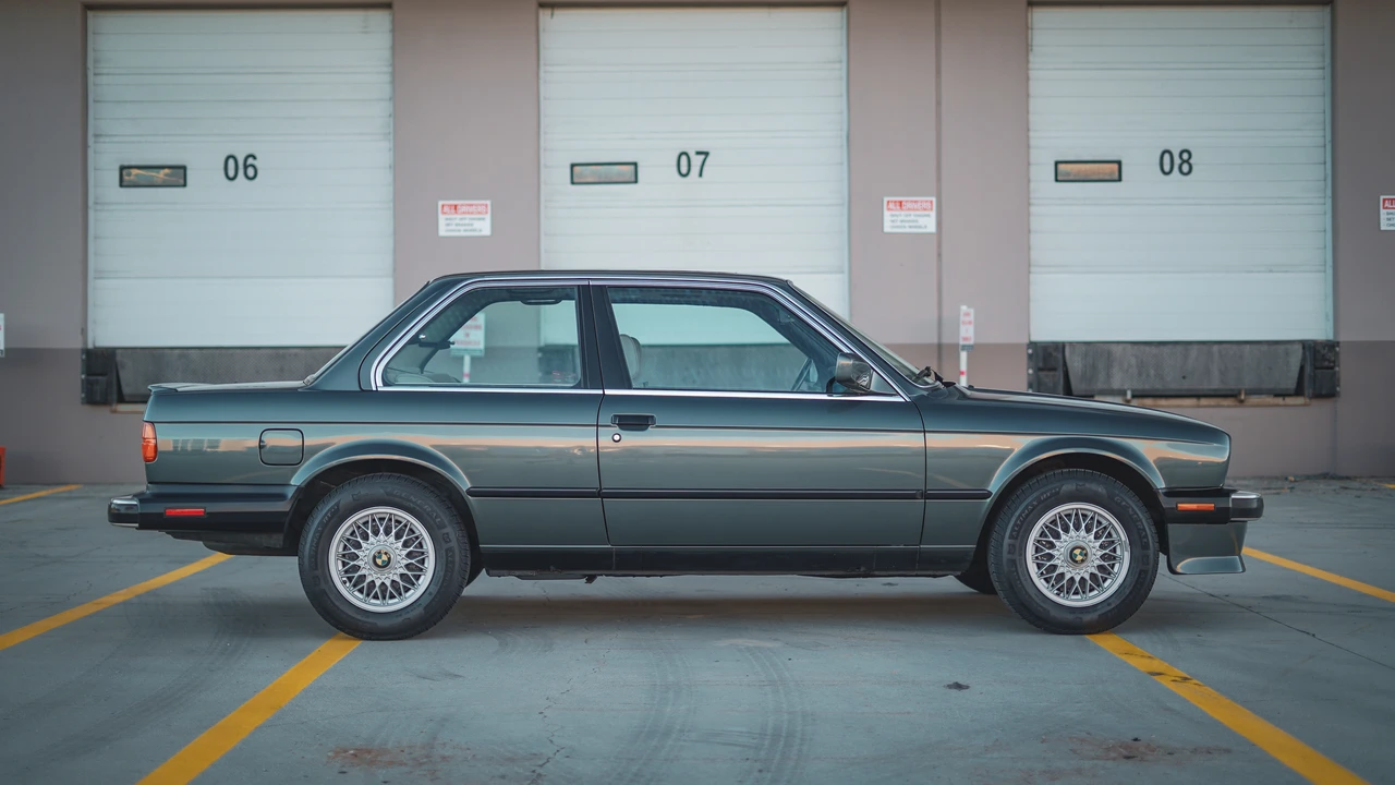 1987 BMW E30 3 Series - Image 17 of 31