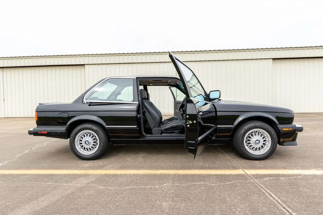 1987 BMW E30 3 Series - Image 11 of 31