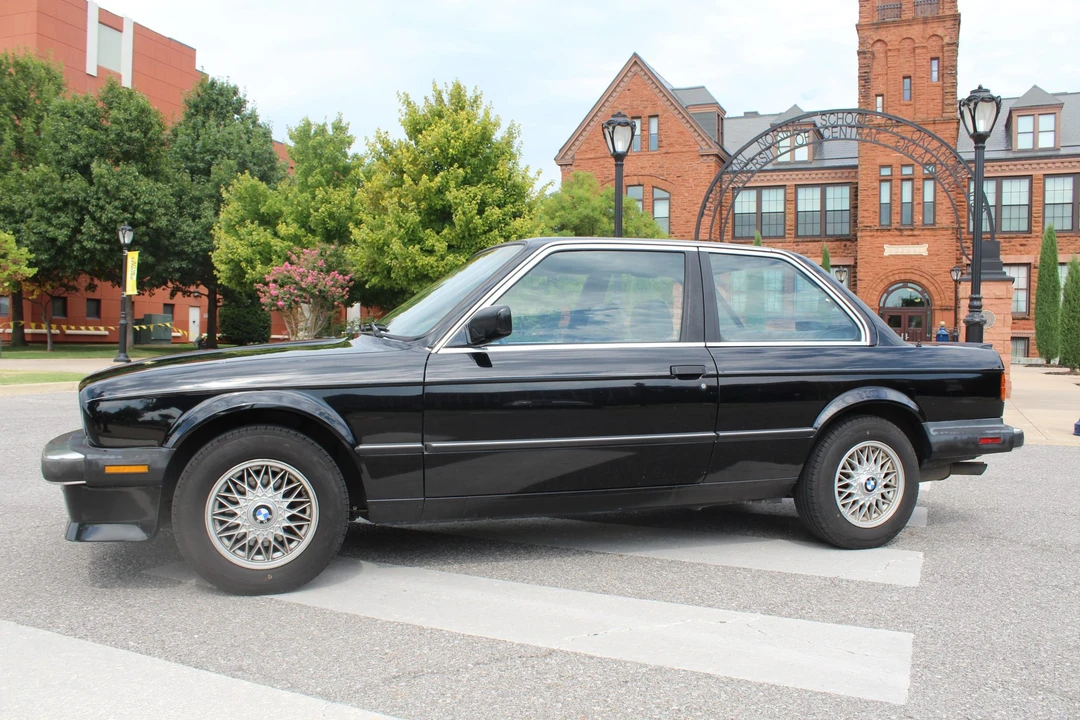 1987 BMW E30 3 Series - Image 4 of 31