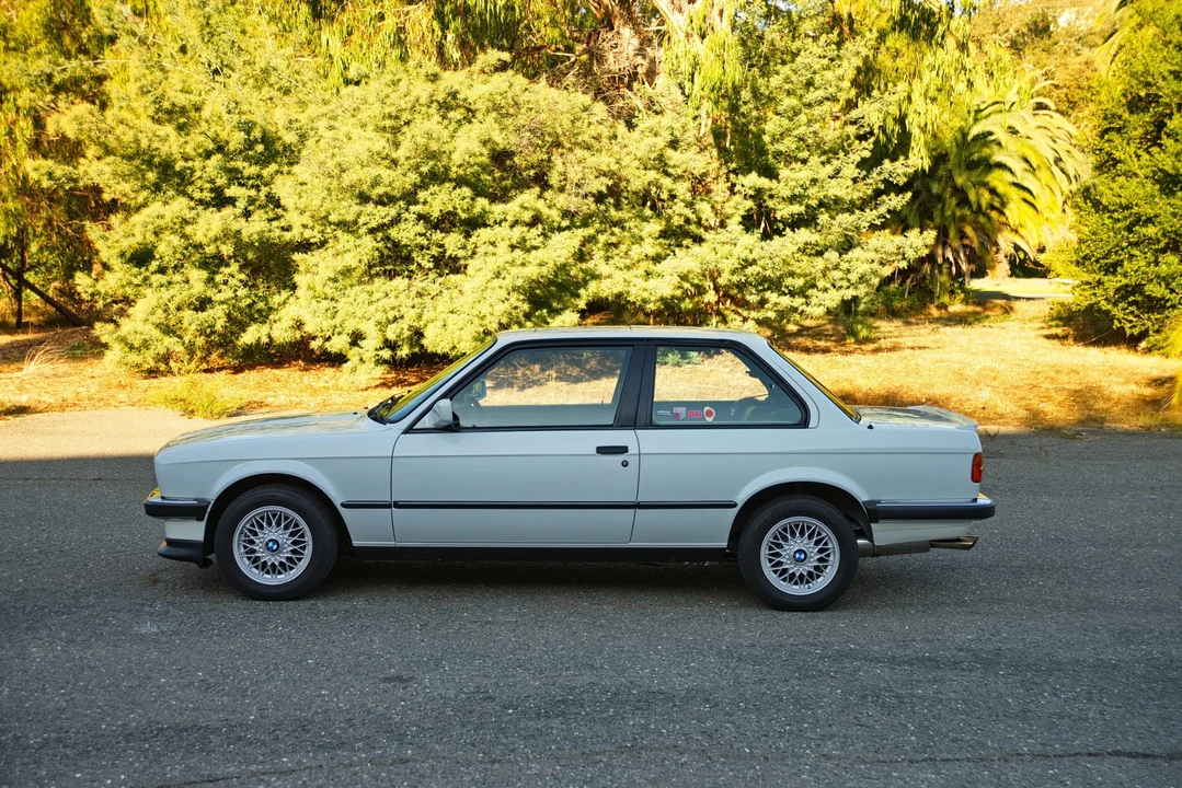 1987 BMW E30 3 Series - Image 11 of 31
