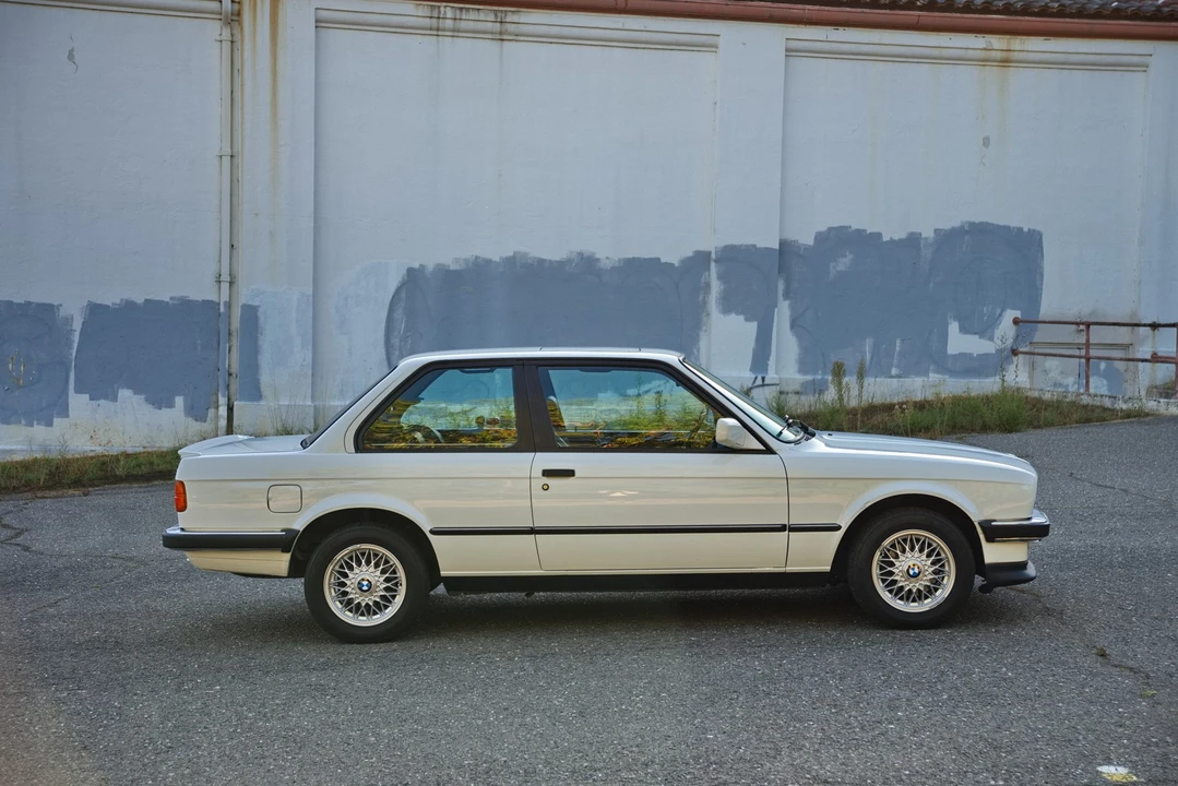 1987 BMW E30 3 Series - Image 15 of 31