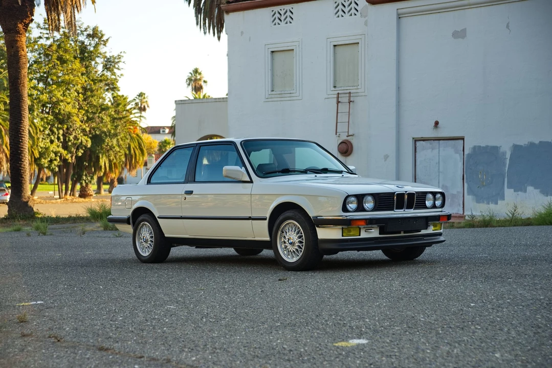 1987 BMW E30 3 Series - Image 13 of 31