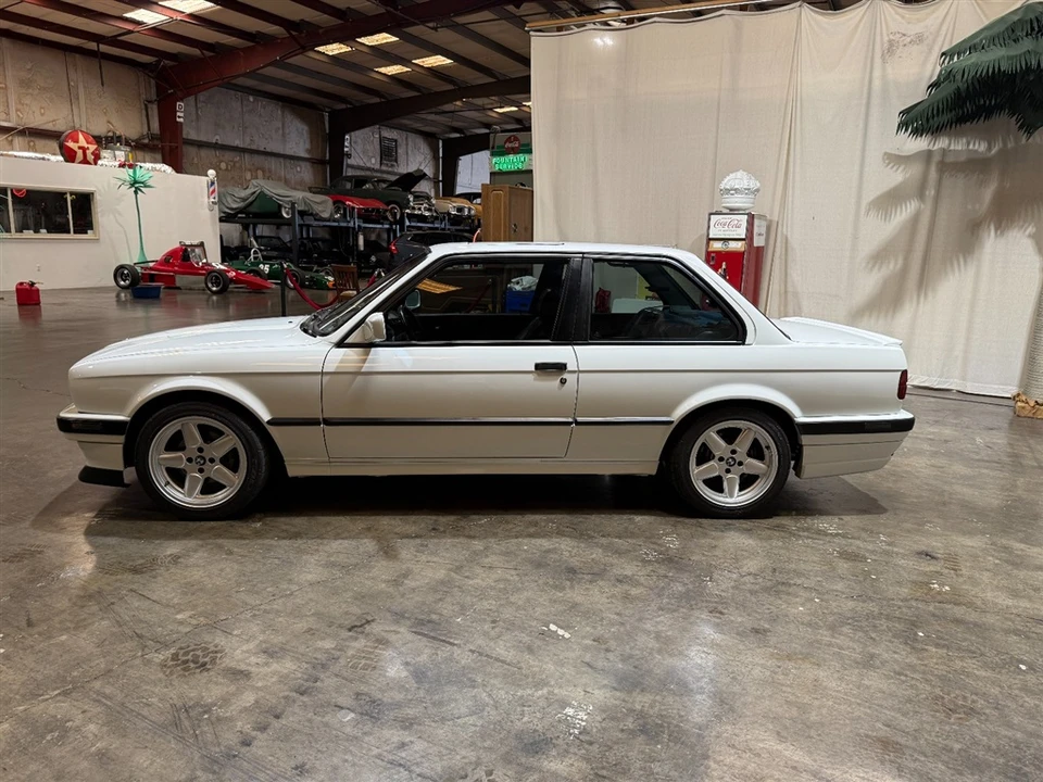 1987 BMW E30 3 Series - Image 16 of 31