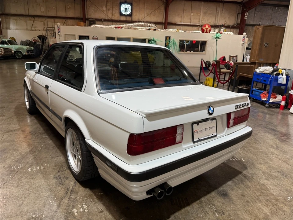 1987 BMW E30 3 Series - Image 17 of 31