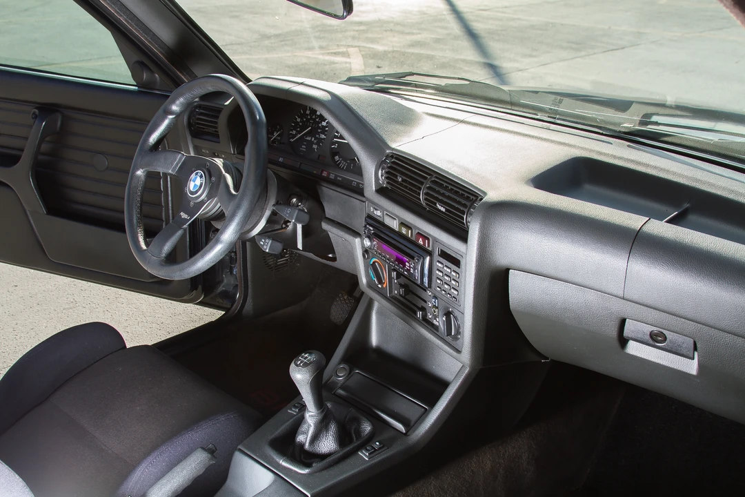 1987 BMW E30 3 Series - Image 18 of 31