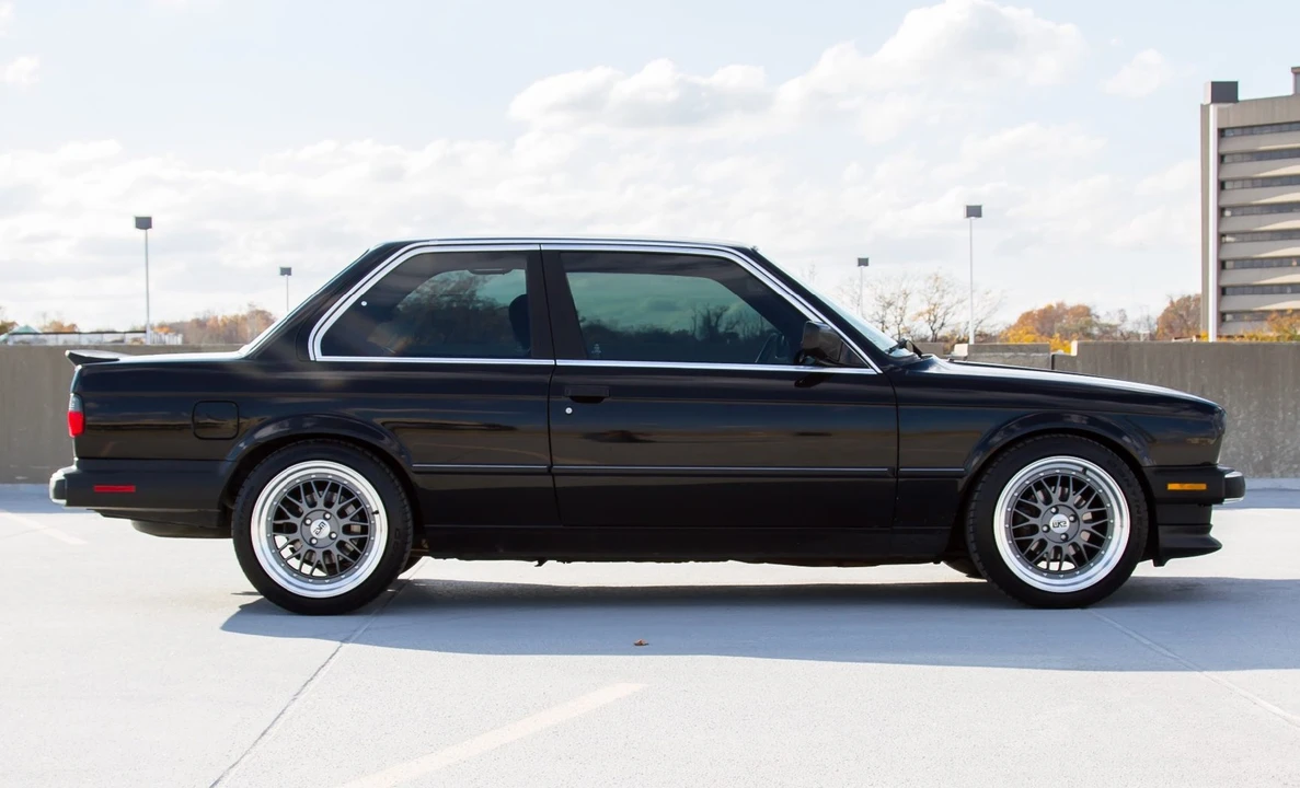 1987 BMW E30 3 Series - Image 2 of 31