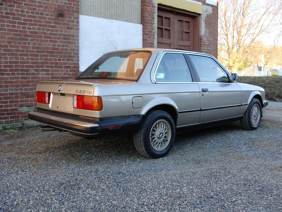 1987 BMW E30 3 Series - Image 4 of 31