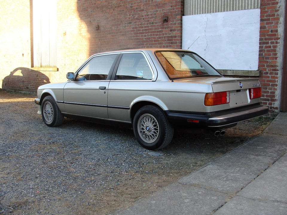 1987 BMW E30 3 Series - Image 2 of 31