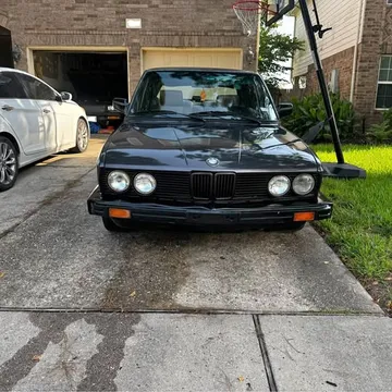 1987 BMW 5 Series 528i Sedan 4D