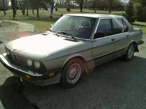 1987 BMW 535is Sedan