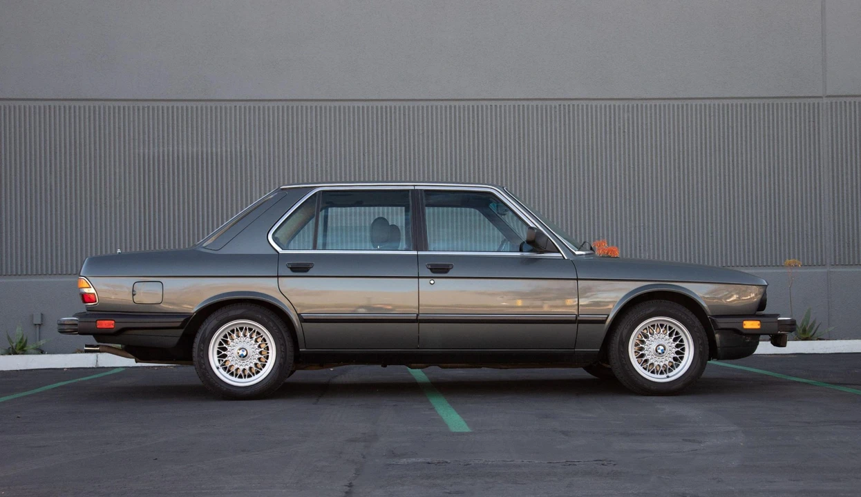 1987 BMW E28 5 Series - Image 18 of 31