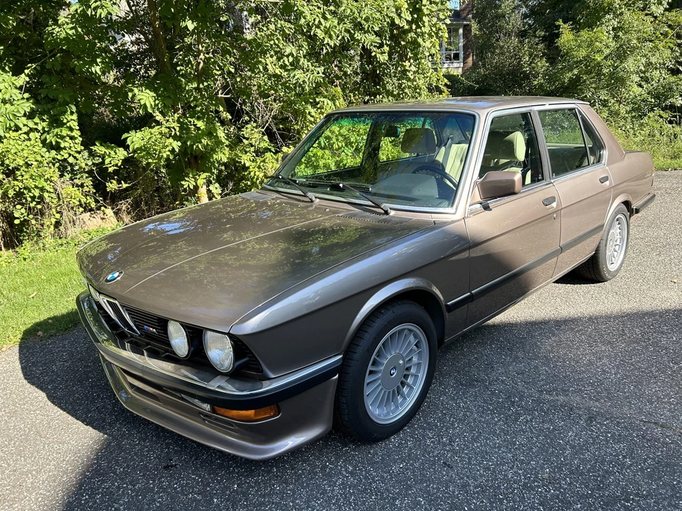1987 BMW E28 5 Series - Image 2 of 31