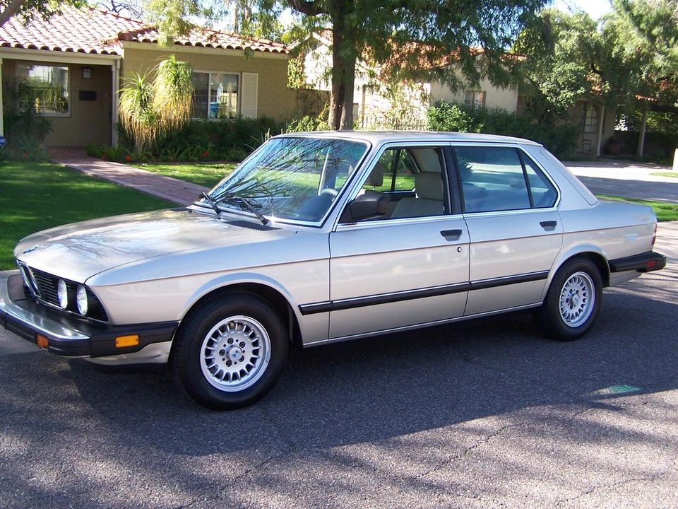 1987 BMW E28 5 Series - Image 4 of 31