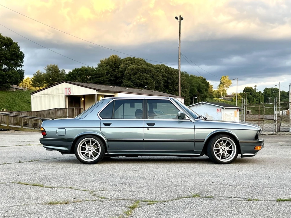 1987 BMW E28 5 Series - Image 4 of 31