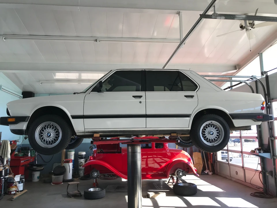 1987 BMW E28 5 Series - Image 11 of 31