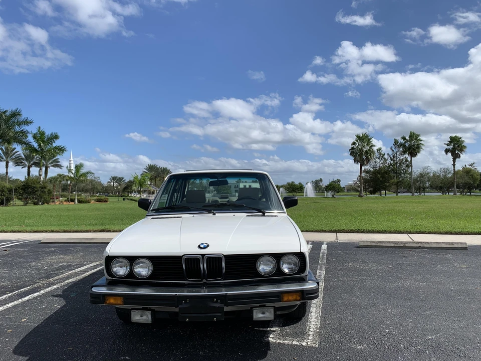 1987 BMW E28 5 Series - Image 12 of 31