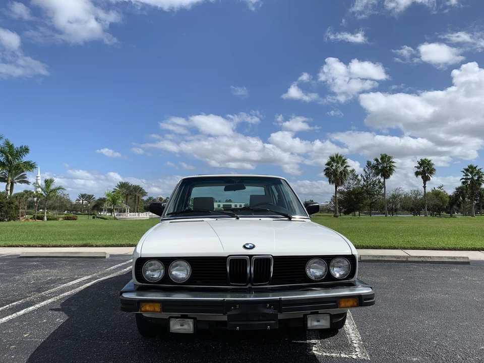 1987 BMW E28 5 Series - Image 10 of 31