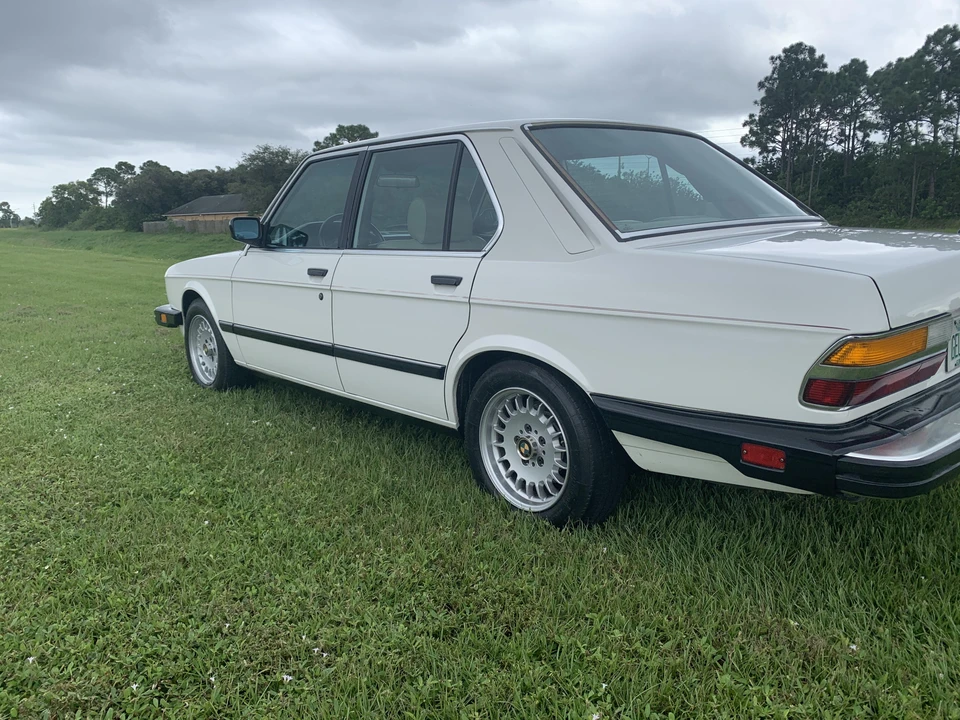 1987 BMW E28 5 Series - Image 16 of 31