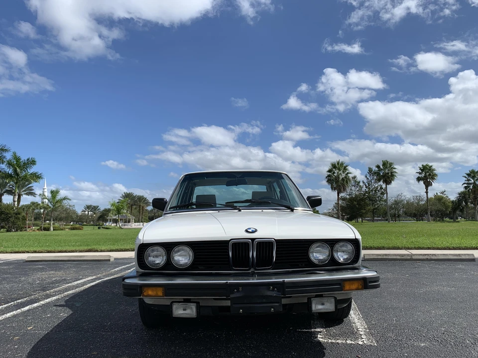 1987 BMW E28 5 Series - Image 11 of 31