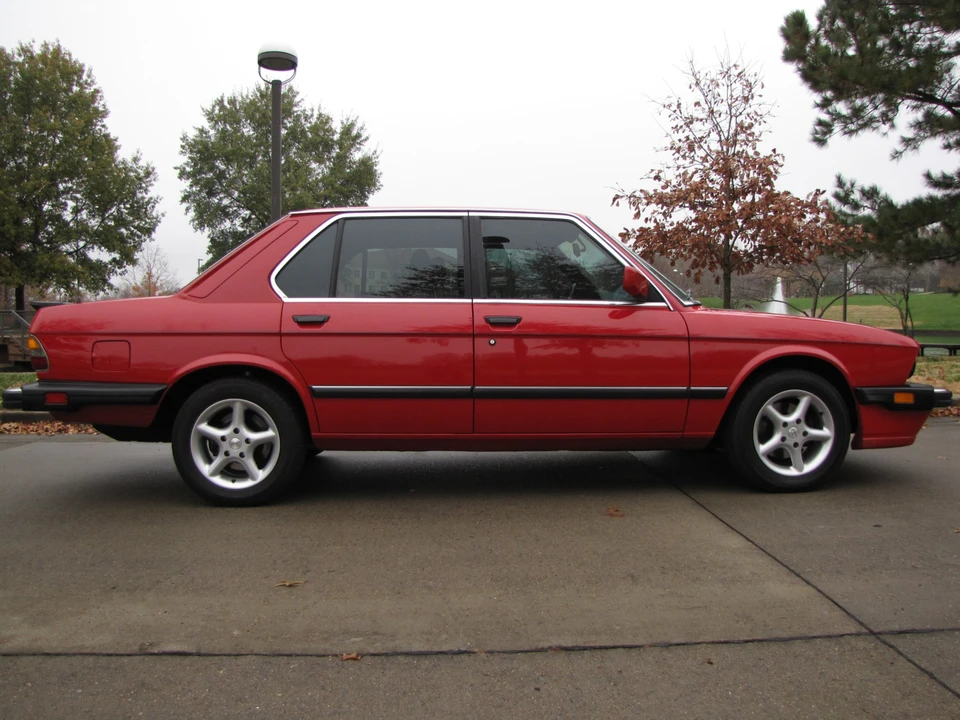 1987 BMW E28 5 Series - Image 9 of 31