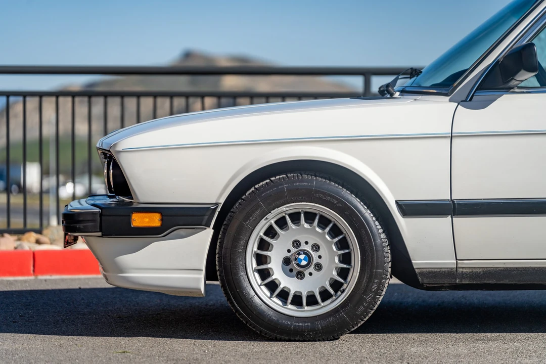 1987 BMW E28 5 Series - Image 10 of 31