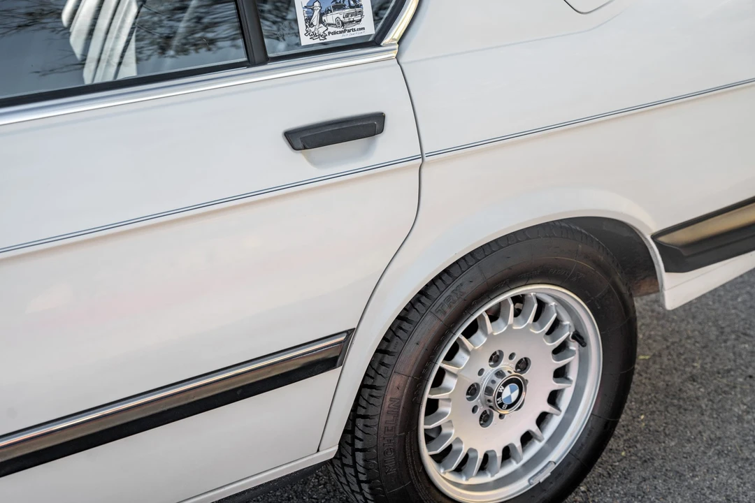 1987 BMW E28 5 Series - Image 11 of 31
