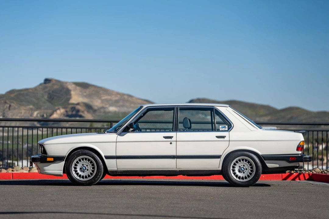 1987 BMW E28 5 Series - Image 9 of 31