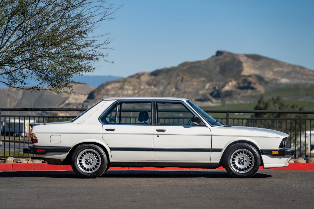 1987 BMW E28 5 Series - Image 5 of 31