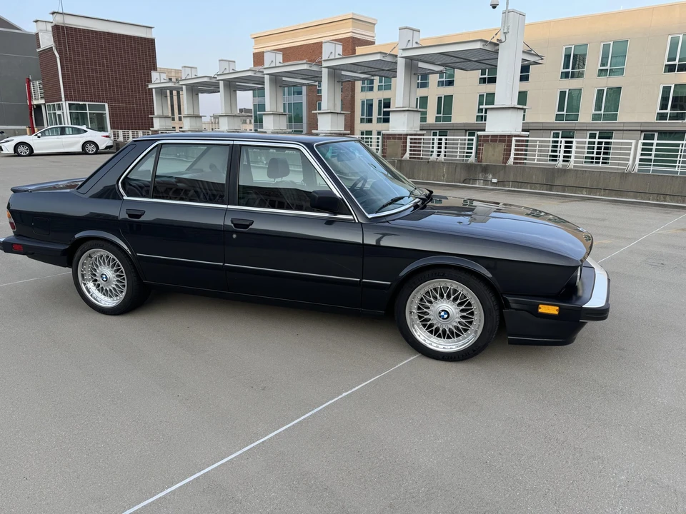 1987 BMW E28 5 Series - Image 11 of 31